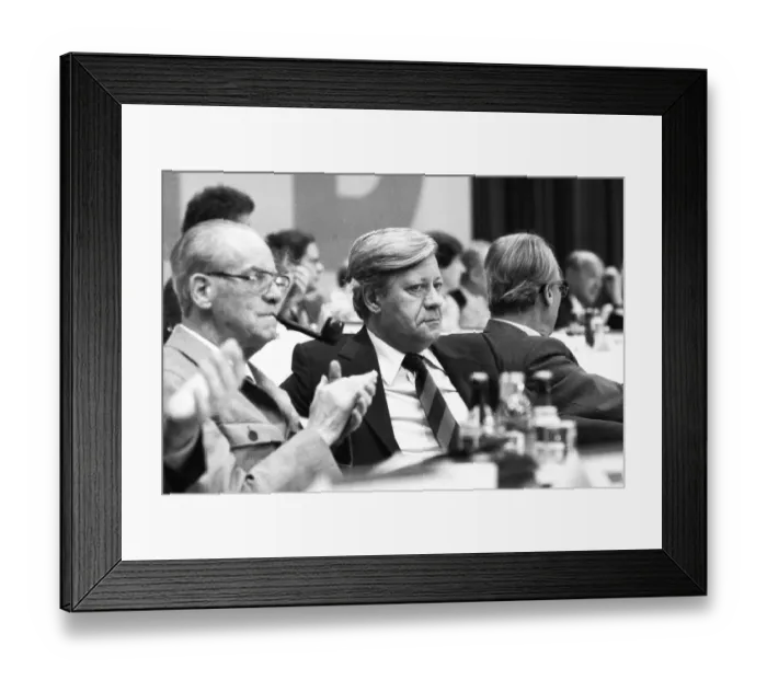 Framed Print : Election Party Congress of the SPD on 09 Framed Print : Election Party Congress of the SPD on 09