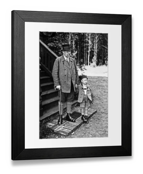 Framed Print : Paul von Hindenburg with grandson
