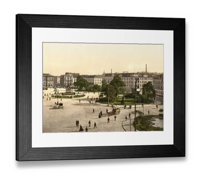 Framed Print : Ernst-August-Platz in Hanover, Lower Saxony Framed Print : Ernst-August-Platz in Hanover, Lower Saxony