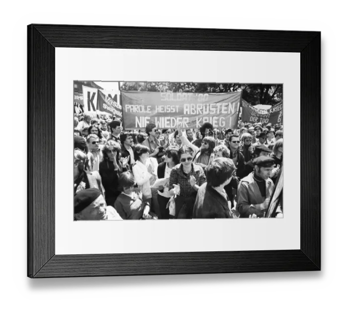 Framed Print : The 35th anniversary congress to end fascist rule was accompanied by a demonstration and rally in Mannheim Framed Print : The 35th anniversary congress to end fascist rule was accompanied by a demonstration and rally in Mannheim