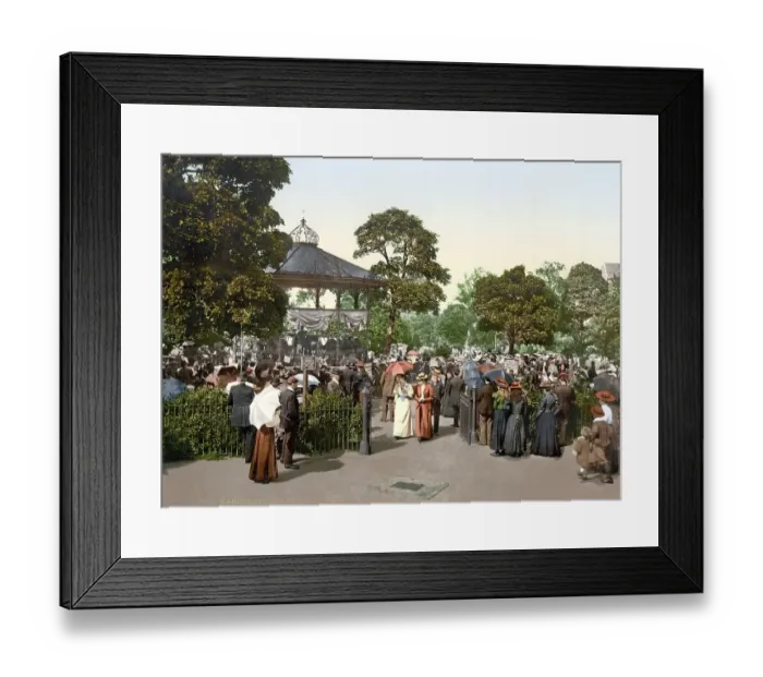 Framed Print : Valley gardens, Harrogate, in the English Unitary Authority North Yorkshire