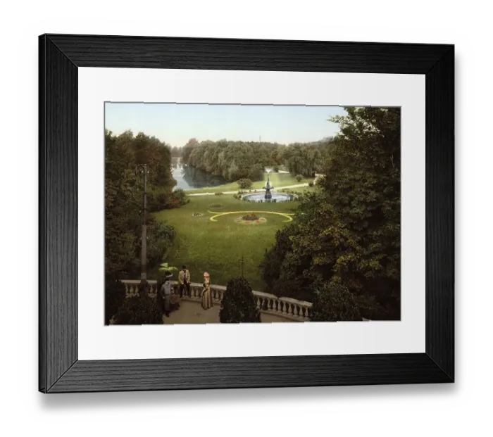 Framed Print : View of Kungsparken, Malmoe, Sweden