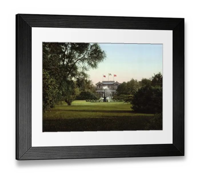 Framed Print : View of Kungsparken, Malmoe, Sweden