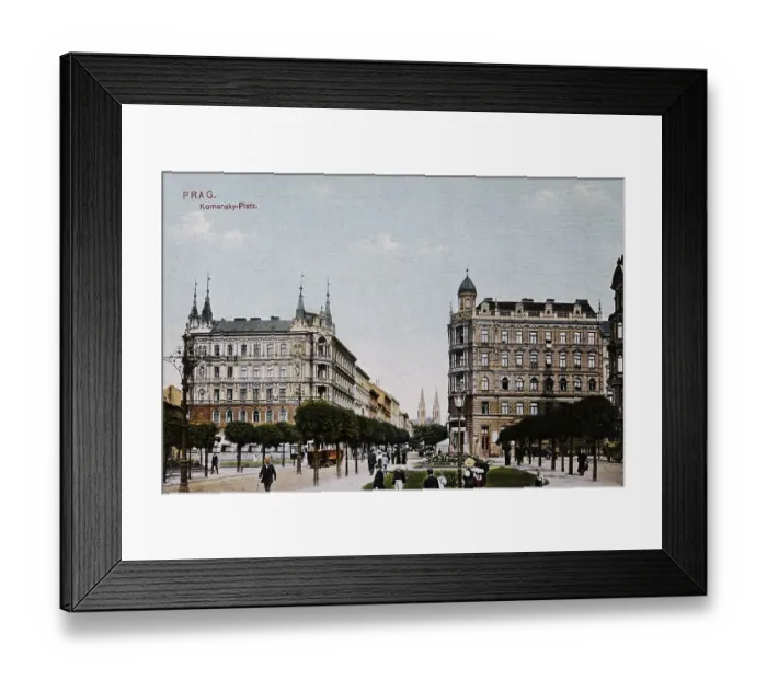 Framed Print : Komensky Square, Budapest, Hungary