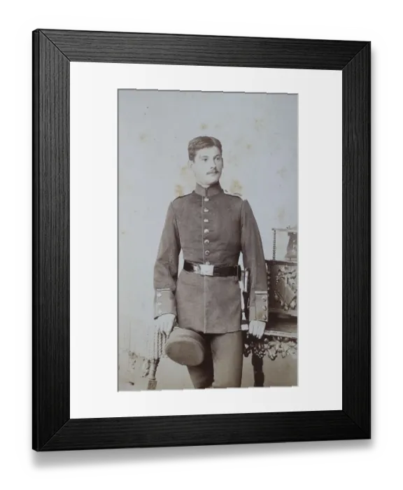 Framed Print : Man, visit format, Carte de Visite