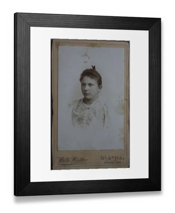Framed Print : Woman, visit format, Carte de Visite