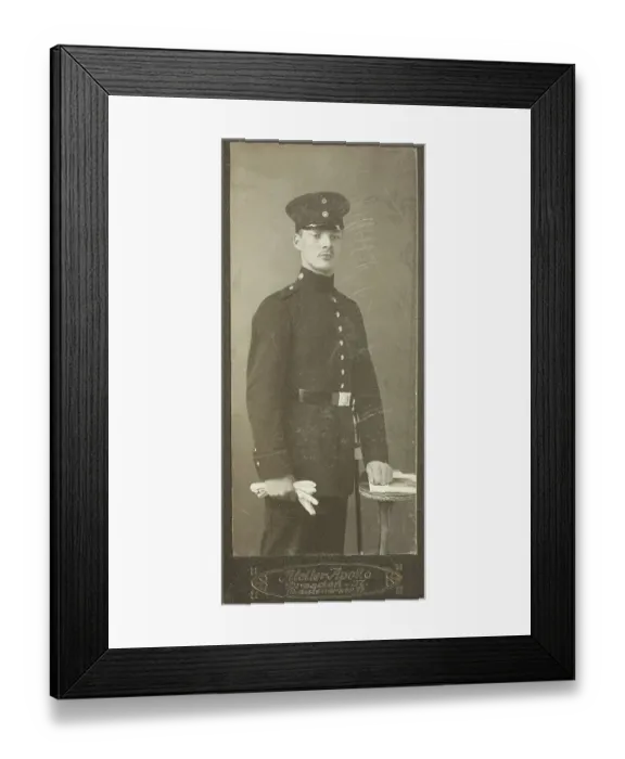 Framed Print : Man, visit format, Carte de Visite