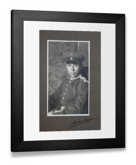 Framed Print : Man, visit format, Carte de Visite Framed Print : Man, visit format, Carte de Visite