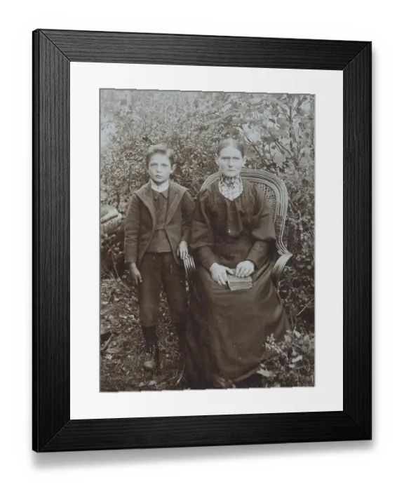 Framed Print : Grandmother and grandson, visit format Framed Print : Grandmother and grandson, visit format