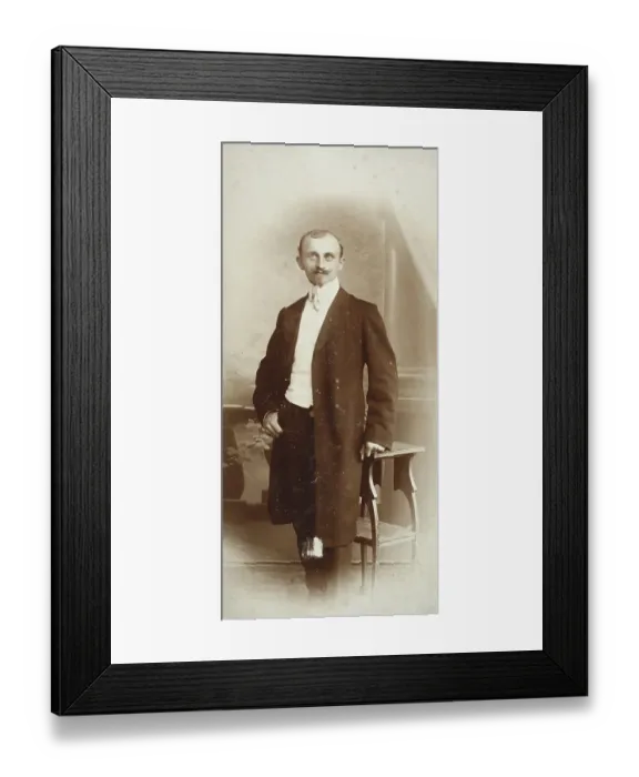 Framed Print : Man, visit format, Carte de Visite Framed Print : Man, visit format, Carte de Visite
