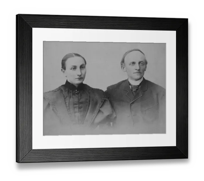 Framed Print : Elderly couple from Hanover, ca 1890