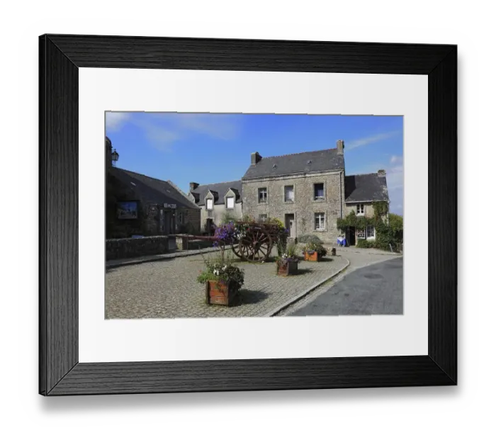Framed Print : Houses in the medieval village of Locronan