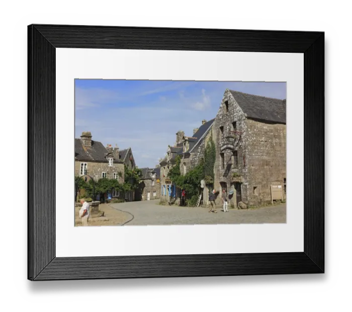 Framed Print : Houses in the medieval village of Locronan Framed Print : Houses in the medieval village of Locronan