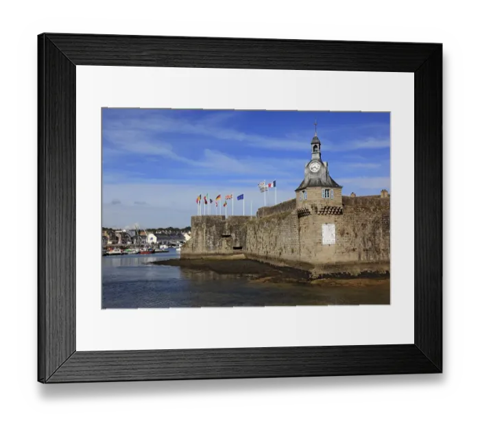 Framed Print : At the harbour of Concarneau, the south-western corner of the ramparts of the Ville close Framed Print : At the harbour of Concarneau, the south-western corner of the ramparts of the Ville close