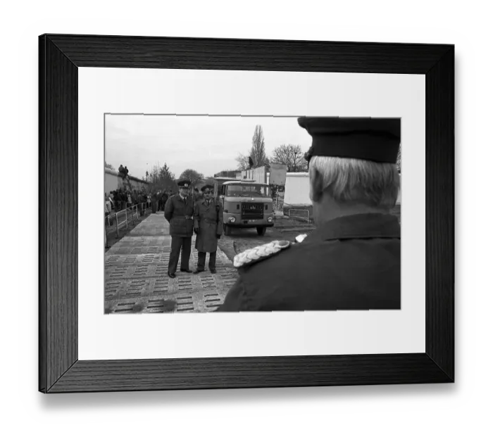 Framed Print : Fall of the Berlin Wall, Berlin, Germany, Europe Framed Print : Fall of the Berlin Wall, Berlin, Germany, Europe