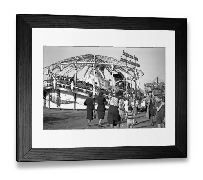 Framed Print : Volksfest, 1949, Leipzig, Saxony