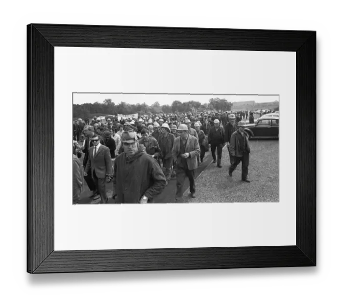 Framed Print : Workers and employees of Chemische Werke Huels (CWH)