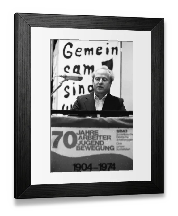 Framed Print : The left-oriented Socialist German Workers Youth (SDAJ)