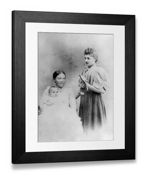 Framed Print : Portrait, two woman with baby, Wendhausen