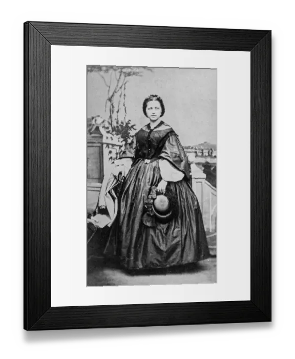 Framed Print : Portrait, young woman looking into the camera Framed Print : Portrait, young woman looking into the camera