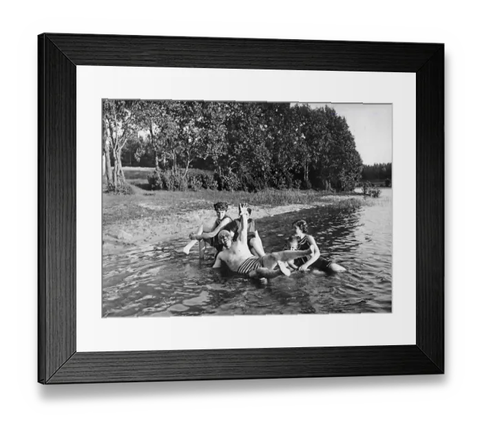 Framed Print : Bathing group at the Lake Ammer