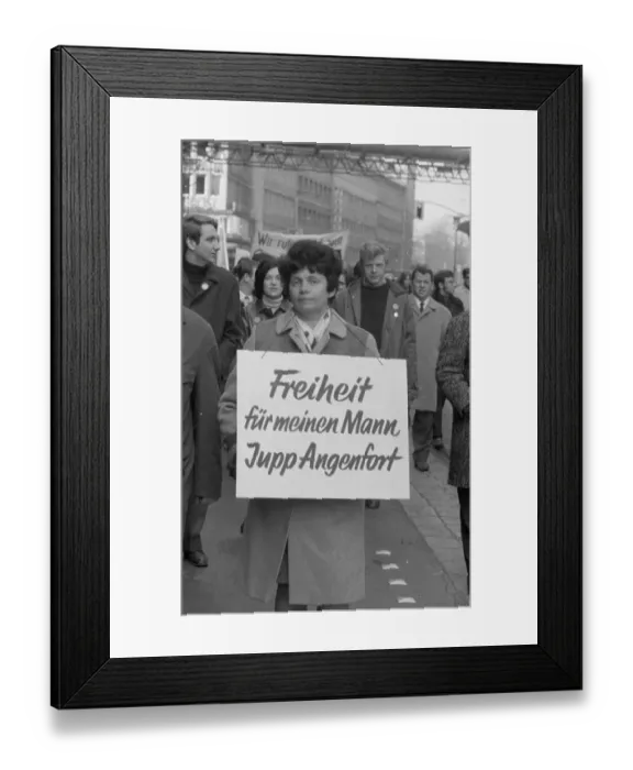 Framed Print : The Easter March 1969, here in Essen on 5