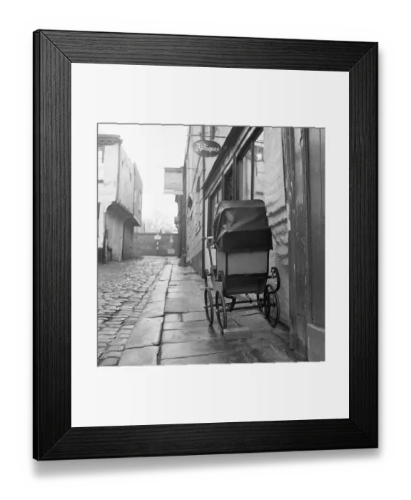 Framed Print : Photo from London in 1961, GBR, Great Britain Framed Print : Photo from London in 1961, GBR, Great Britain