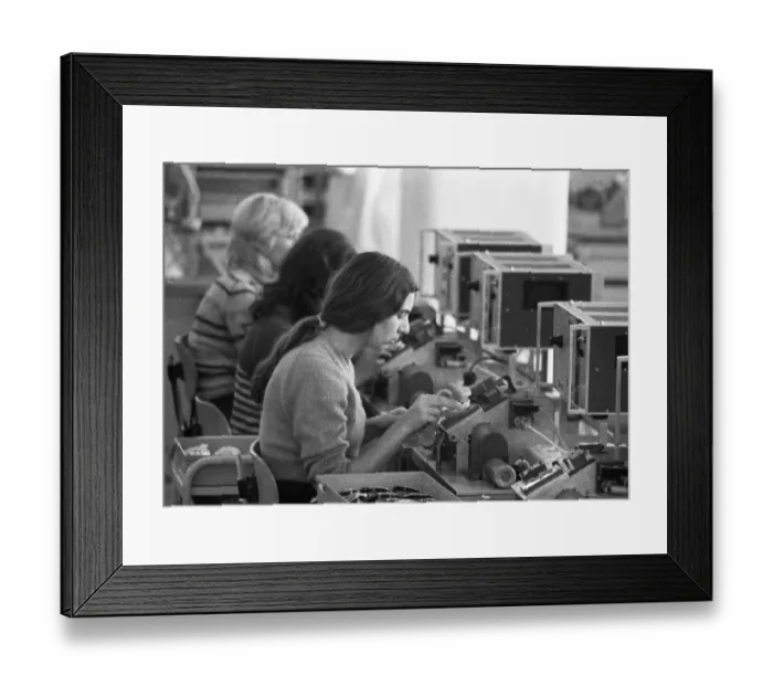Framed Print : Women's workplaces at Siemens on 22 Framed Print : Women's workplaces at Siemens on 22