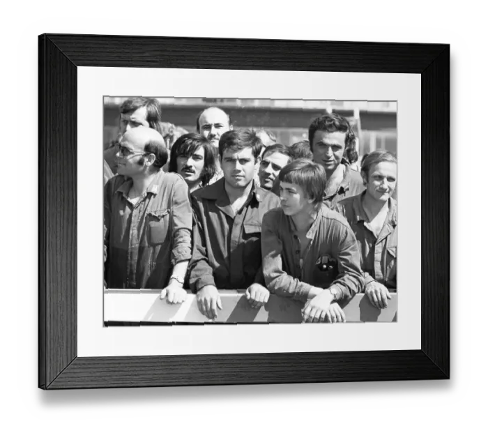 Framed Print : Many workers at the Opel factory in Bochum - here on 23 August 1973 - also took part in the wildcat strikes that swept