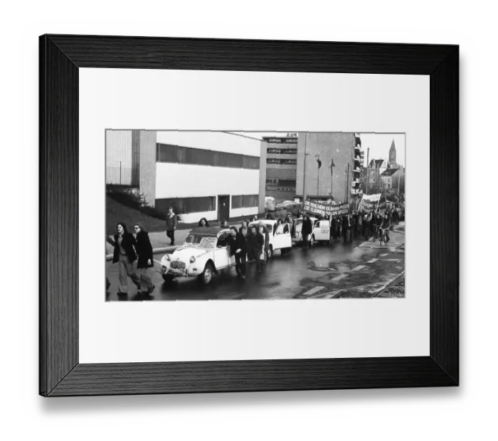 Framed Print : A demonstration with a DKP motorcade on 24 November 1973 in Essen against the driving bans on carless Sundays caused a Framed Print : A demonstration with a DKP motorcade on 24 November 1973 in Essen against the driving bans on carless Sundays caused a