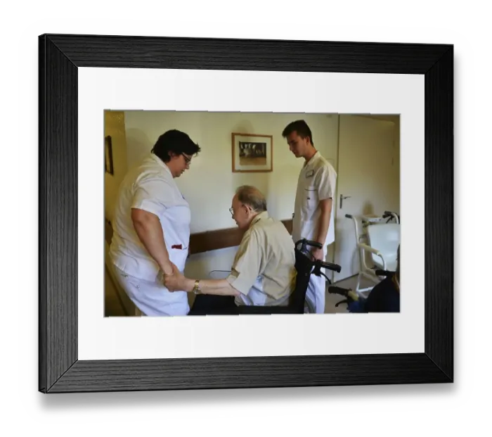 Framed Print : Exemplary care in old people's homes