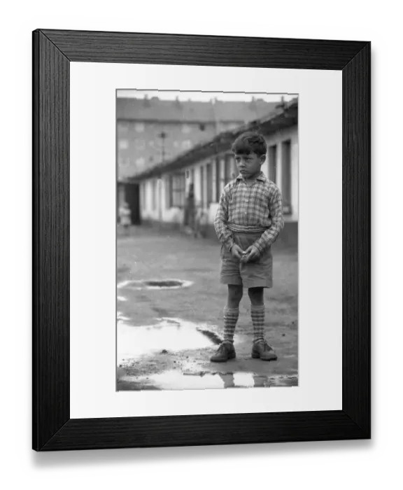 Framed Print : In 1954, there were still numerous precarious flats in barracks Framed Print : In 1954, there were still numerous precarious flats in barracks
