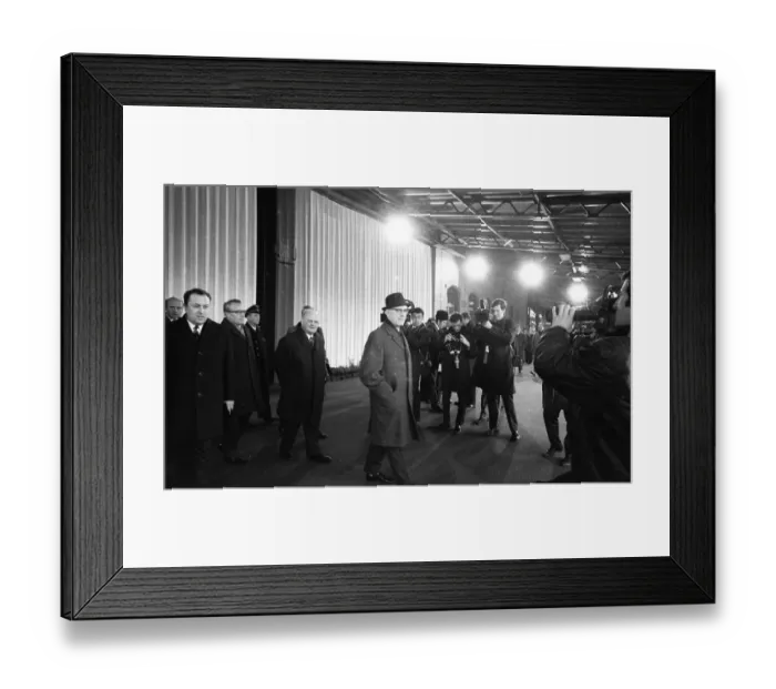 Framed Print : The first meeting of Willy Brandt (Chancellor of the FRG) and Willi Stoph (MP of the GDR) Framed Print : The first meeting of Willy Brandt (Chancellor of the FRG) and Willi Stoph (MP of the GDR)