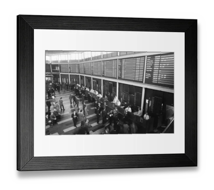 Framed Print : Hectic activity, here at the Rheinisch-Westfaelische Boerse in 1966 Framed Print : Hectic activity, here at the Rheinisch-Westfaelische Boerse in 1966