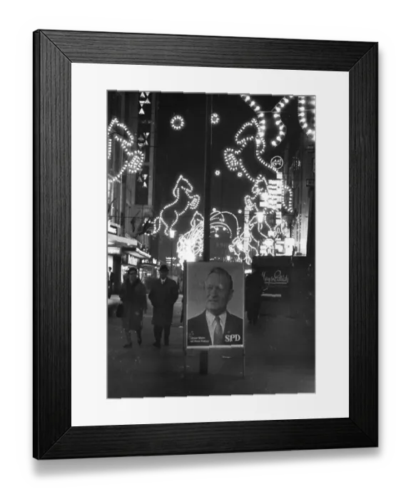 Framed Print : The Light Weeks in the city of Essen
