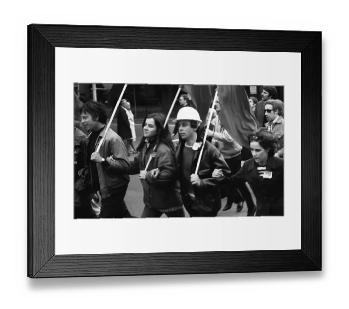 Framed Print : Many thousands of people gathered in Bonn on 11 Framed Print : Many thousands of people gathered in Bonn on 11