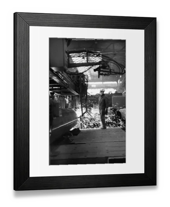 Framed Print : The Thyssen pipe mill, here in Duisburg in 1968 Framed Print : The Thyssen pipe mill, here in Duisburg in 1968