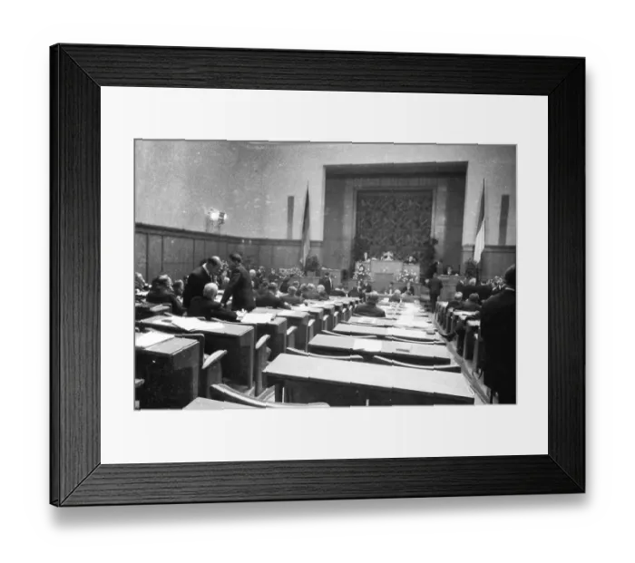 Framed Print : The re-election of North Rhine-Westphalia's State Premier Franz Meyers (CDU) Framed Print : The re-election of North Rhine-Westphalia's State Premier Franz Meyers (CDU)