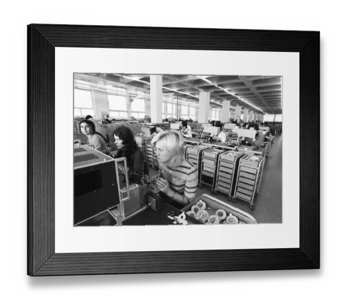 Framed Print : Women's workplaces at Siemens on 22 Framed Print : Women's workplaces at Siemens on 22