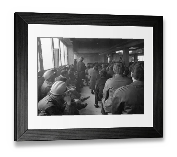 Framed Print : At the works meeting of the Deutsche Edelstahlwerke (DEW) in Bochum on 6 December 1973