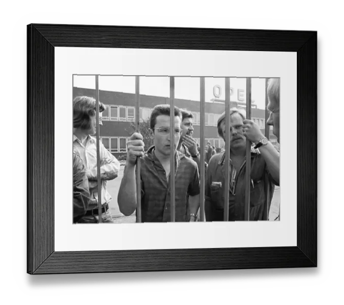 Framed Print : Many workers at the Opel factory in Bochum - here on 23 August 1973 - also took part in the wildcat strikes that swept Framed Print : Many workers at the Opel factory in Bochum - here on 23 August 1973 - also took part in the wildcat strikes that swept