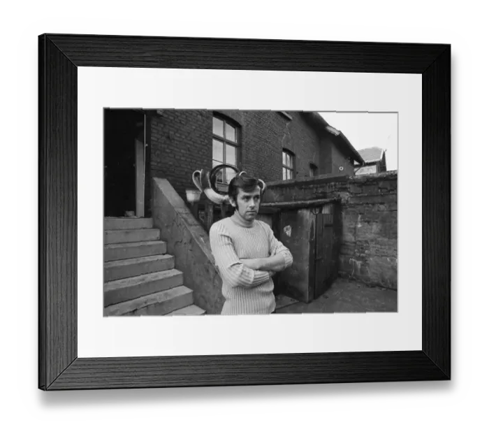 Framed Print : Tenants of the Ruhrkohle (RAG) colliery housing estate