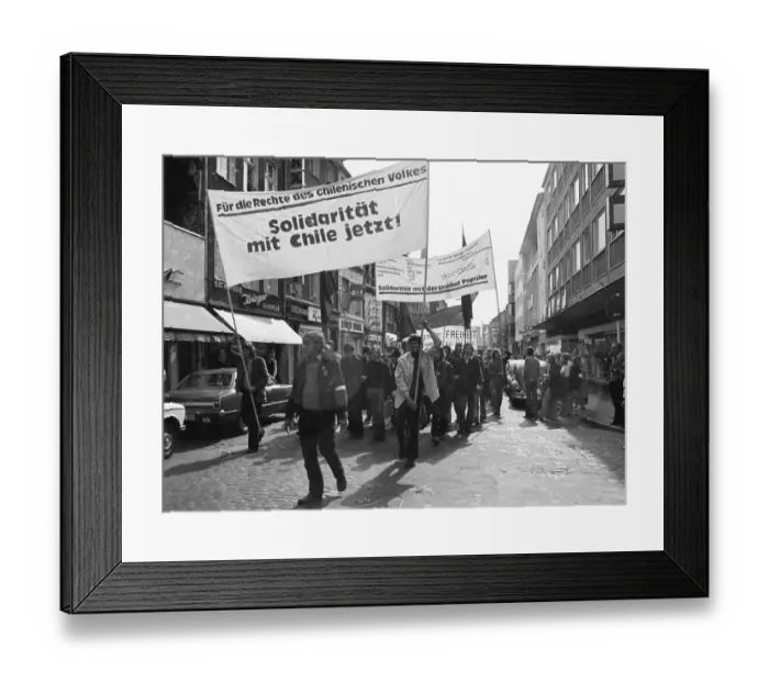Framed Print : 5000 pupils, students and young people