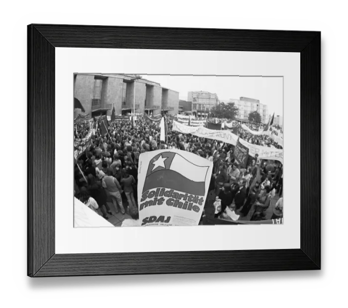 Framed Print : 5000 pupils, students and young people Framed Print : 5000 pupils, students and young people