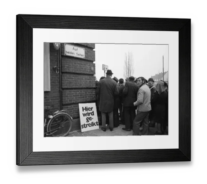 Framed Print : The collective bargaining dispute (strike) of the Industrial Union of Metalworkers (IG Metall)