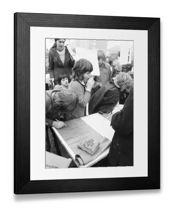 Framed Print : The Scharnhorst housing estate in Dortmund was the scene of the dispute for a playground Framed Print : The Scharnhorst housing estate in Dortmund was the scene of the dispute for a playground
