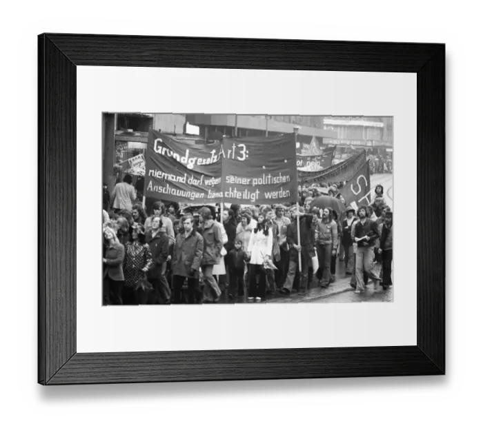 Framed Print : In the context of a colloquium on the occupational bans Framed Print : In the context of a colloquium on the occupational bans