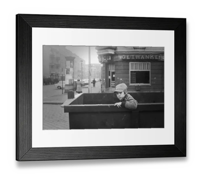 Framed Print : 09 / 09 / 1978 GDR East Berlin district of Prenzlauer Berg Framed Print : 09 / 09 / 1978 GDR East Berlin district of Prenzlauer Berg