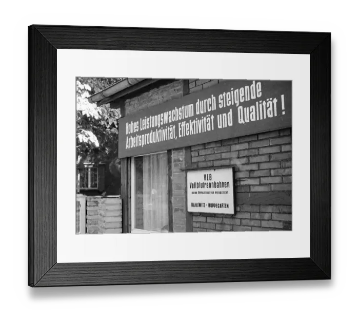 Framed Print : 24 / 08 / 1983 GDR district Frankfurt / Oder district Straussberg town Dahlwitz-Hoppegarten Framed Print : 24 / 08 / 1983 GDR district Frankfurt / Oder district Straussberg town Dahlwitz-Hoppegarten