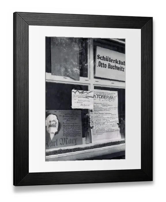 Framed Print : 10.10.1983 GDR East Berlin district of Prenzlauer Berg Framed Print : 10.10.1983 GDR East Berlin district of Prenzlauer Berg